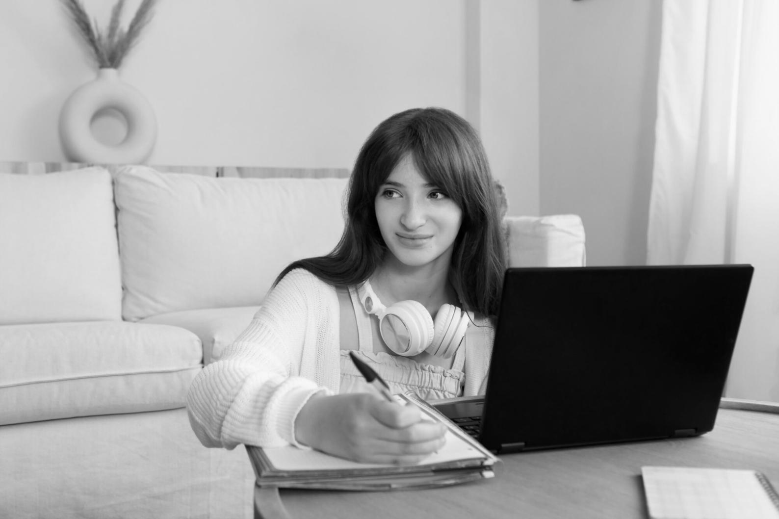 Professionelles Arbeitsumfeld für Finanzmodellierung und Beratung